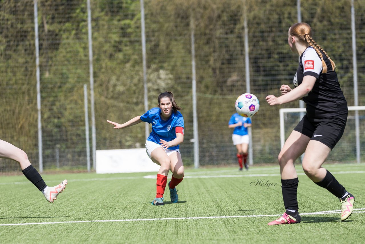 Bild 177 - wBJ SH-Pokalfinale  Holstein-Kiel - SV Viktoria : Ergebnis: 1:0